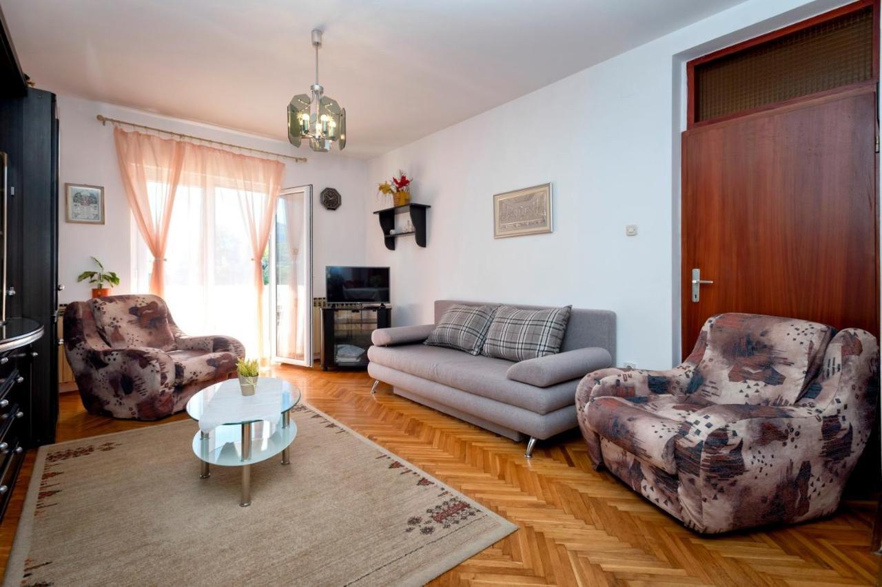 Apartments Draganic Jelsa  Esterno foto